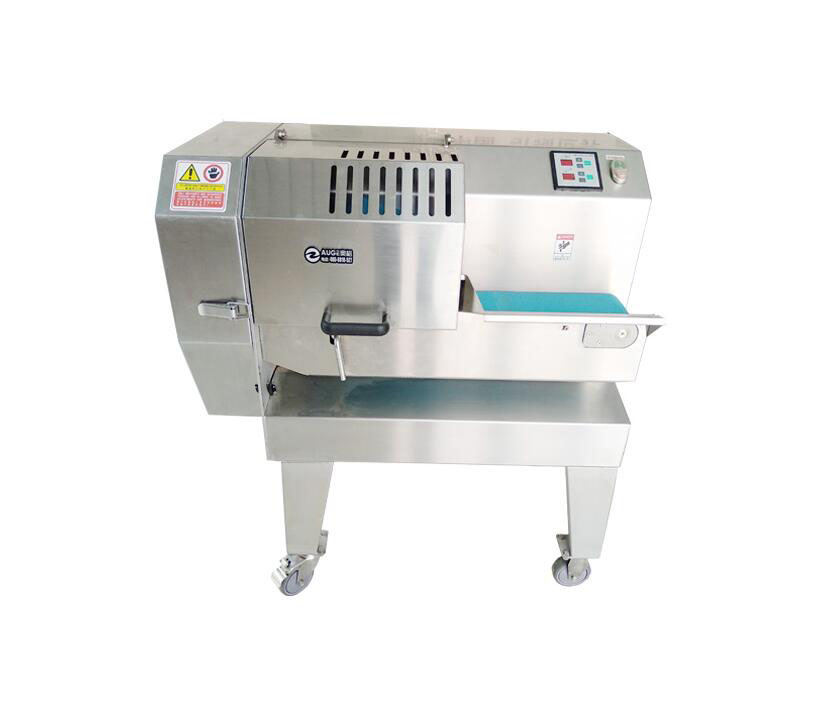 正确使用切菜机，以防手被“咬住”